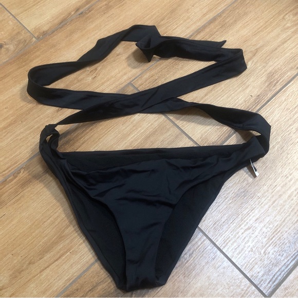 Adore Me Women's Size M Black Strappy Bikini Bottom EUC. - Picture 5 of 6